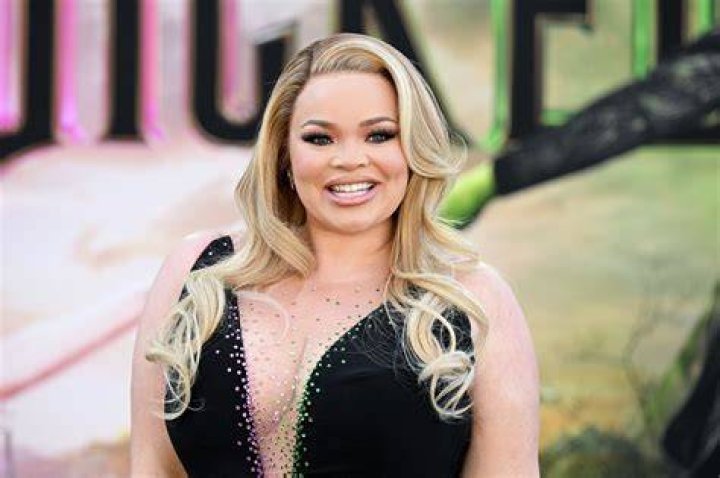 About Trisha Paytas' husband Moses Hacmon Net Worth, Ex, Wiki