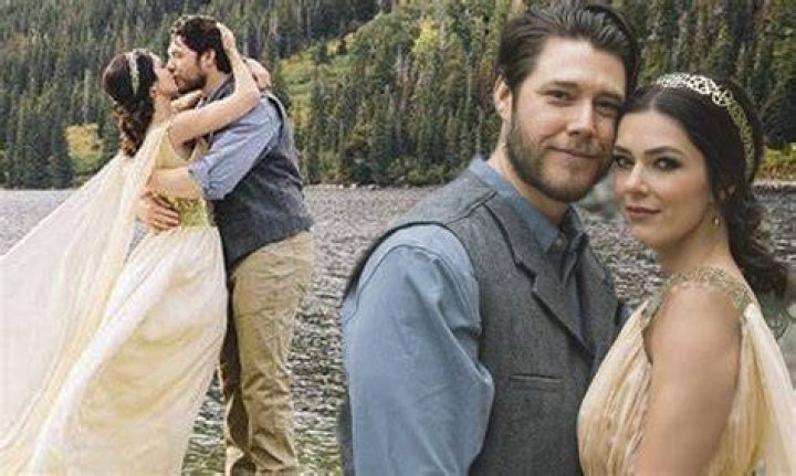 Adrianne Curry Elopes in Game of ThronesThemed Wedding Ceremony News
