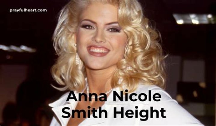 Anna Nicole Smith Height, Weight, Age. Body measurements.