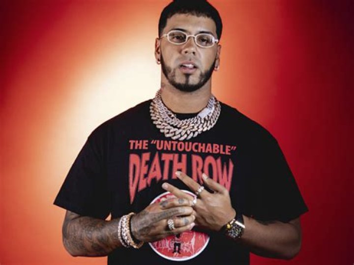 Anuel AA Age, Net Worth, Height, Son, Album, Karol G 2022 World