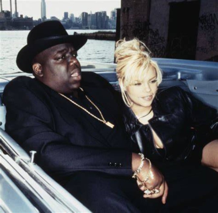 Biggie Smalls Wife How many baby daddies does Faith Evans have? What