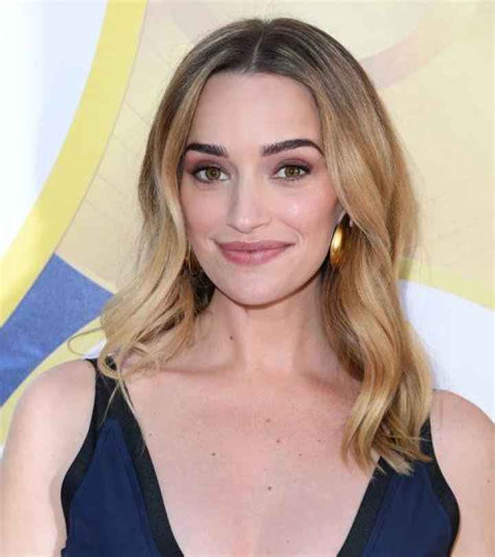 Brianne Howey Age, Net Worth, Husband, Family and Biography (Updated
