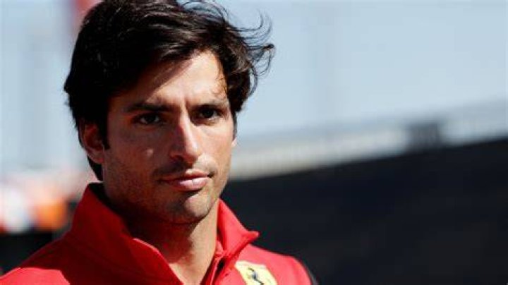 Carlos Sainz's salary and net worth January 2024