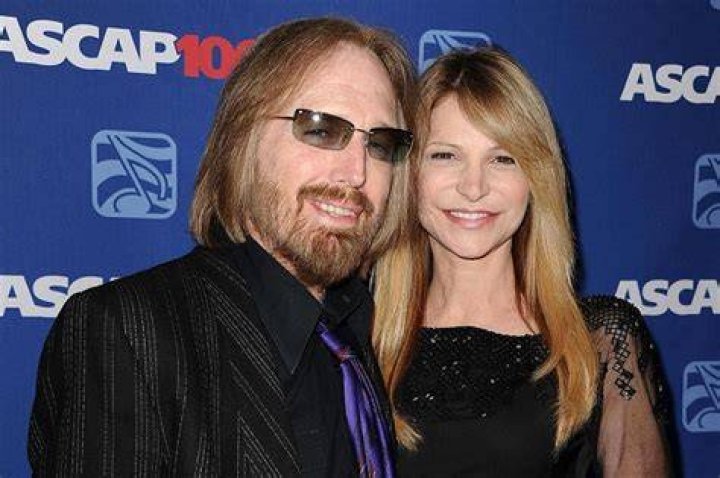 Dana York Bio, Facts, Family Life of Tom Petty&rsquo;s Wife