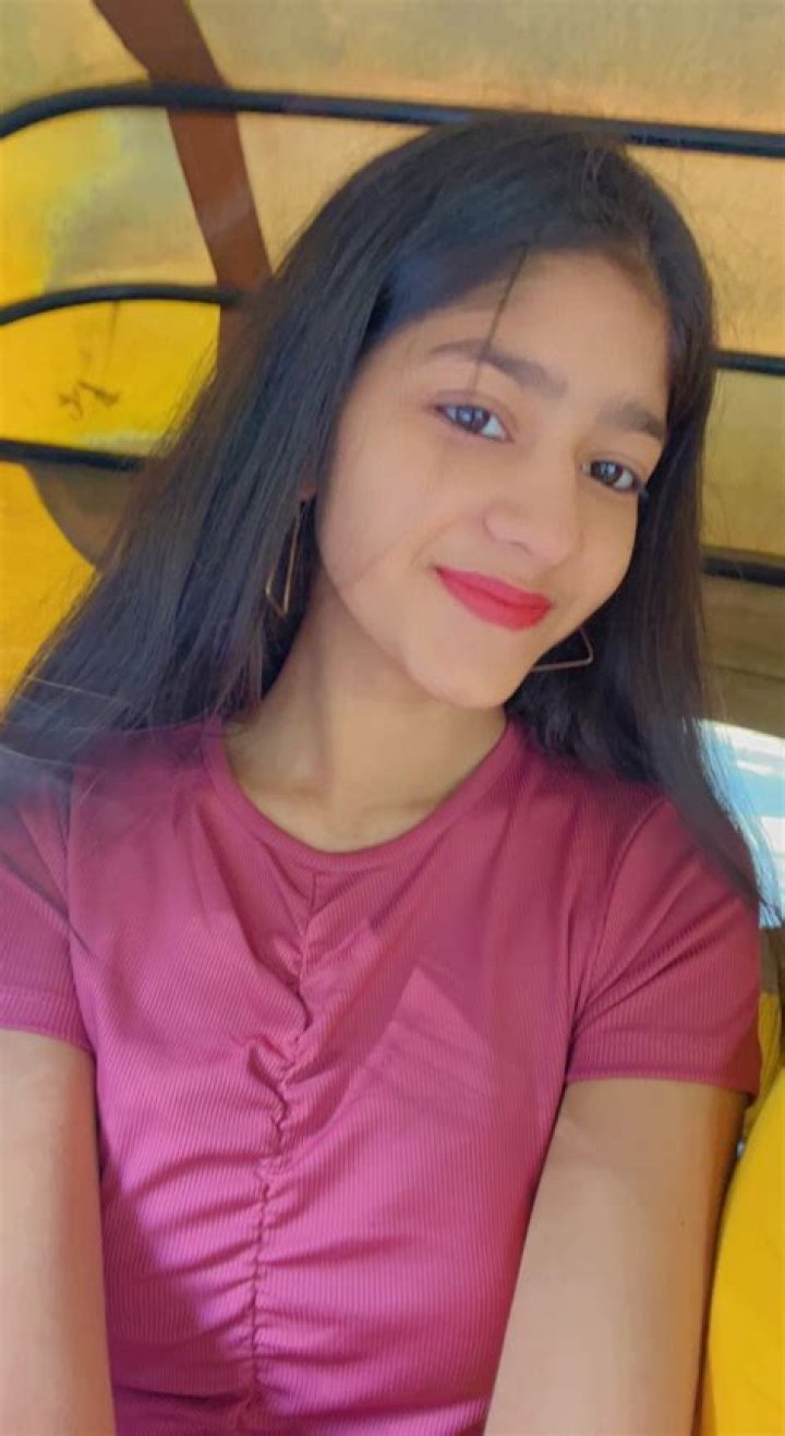 Desi Girl Selfie, Stylish Girl Images