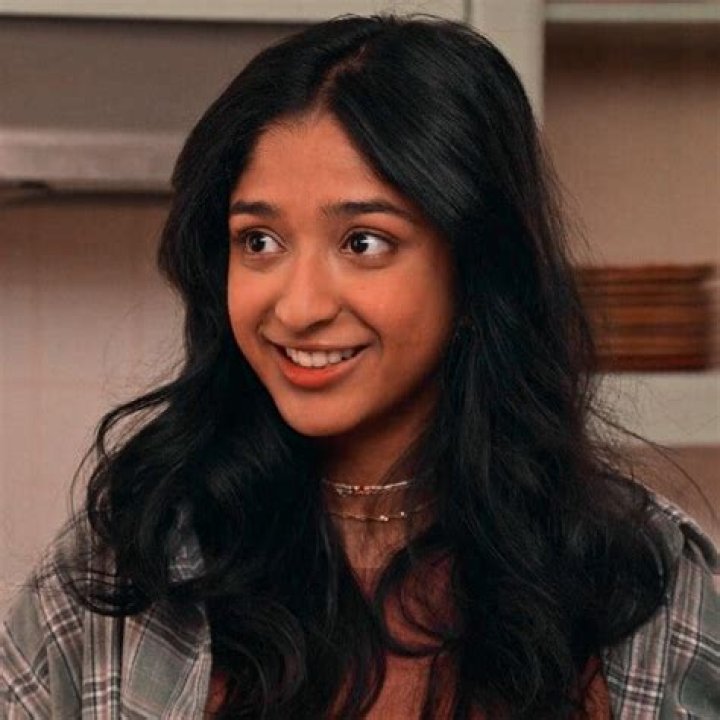 devi vishwakumar icons like/reblog if you save Hot actors, Beautiful