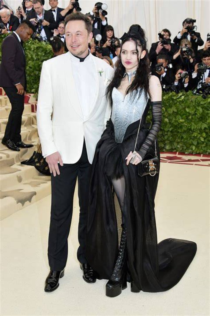Elon Musk, Grimes make a change to their child's spaceage name, no