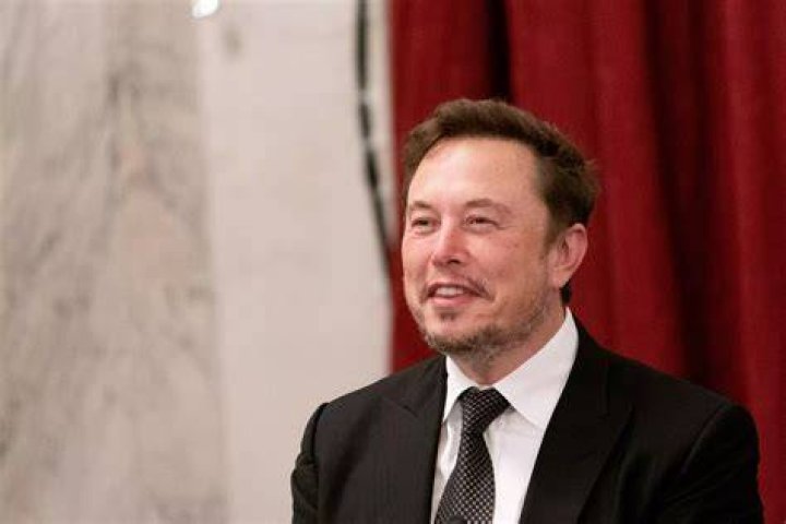 Elon Musk&rsquo;s glamorous new Australian girlfriend Natasha Bassett The