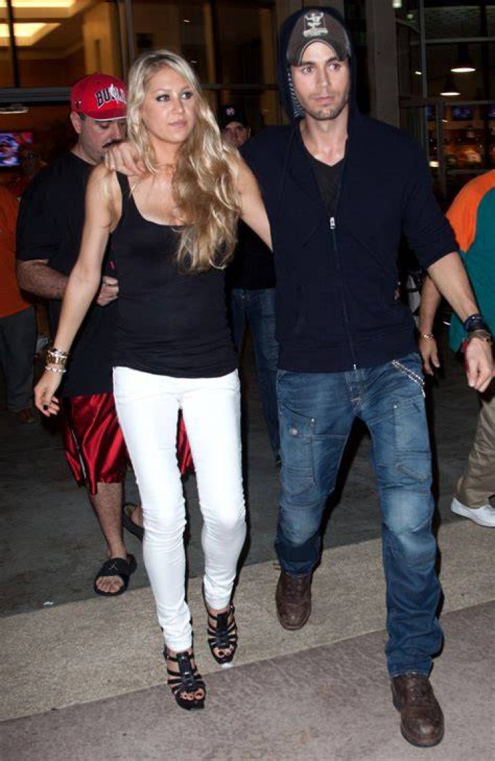 Enrique Iglesias Height, Age, Wife, Net Worth, Kids, Family, Girlfriend