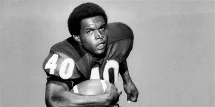 Gale Sayers Net Worth 2017, Bio, Wiki RENEWED! Celebrity Net Worth