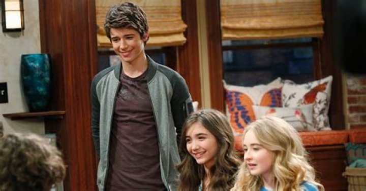 Girl Meets World&rsquo;s Uriah Shelton Talks Rowan Blanchard Feud &lsquo;She Doesn