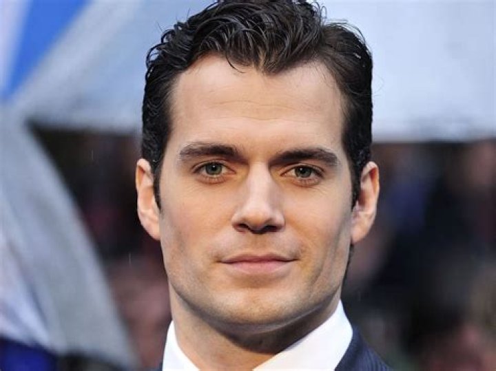 Henry Cavill Net Worth (2021), Height, Age, Bio and Facts