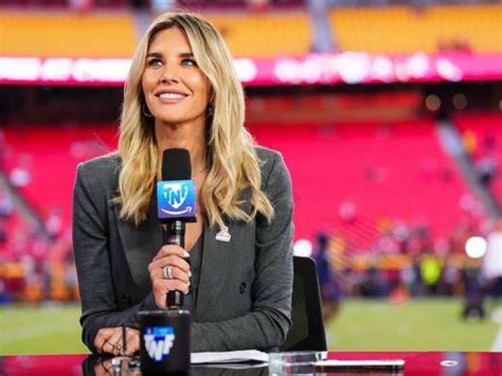 Hot Female News Reporters And The Media Landscape