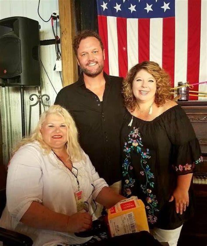 How Did David Phelps Wife Start Her Cancer?