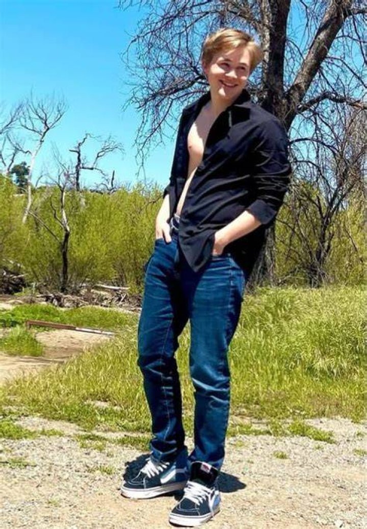 How Tall is Casey Simpson? (2020) Height How Tall is Man?
