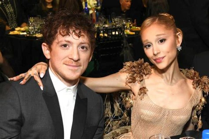 ¿Quién es Ethan Slater? Conoce al novio de Ariana Grande tras la