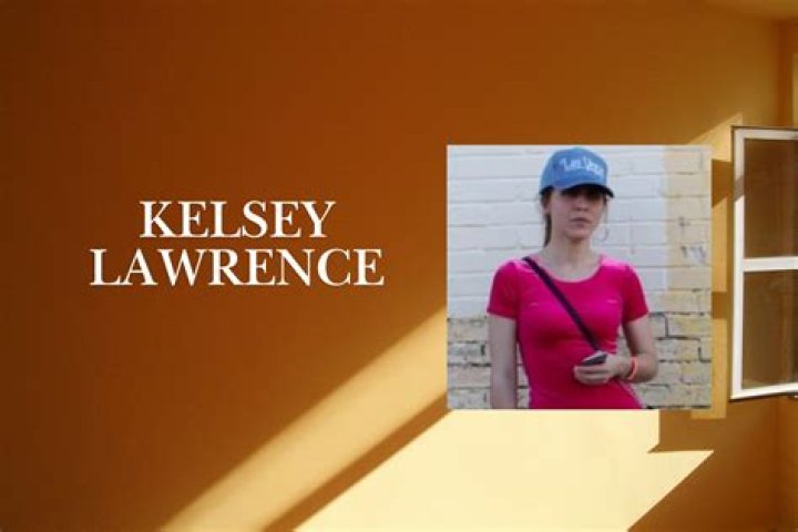 Kelsey Lawrence Age, Net Worth, Boyfriend, Fan Bus Video SCHOOL EMC