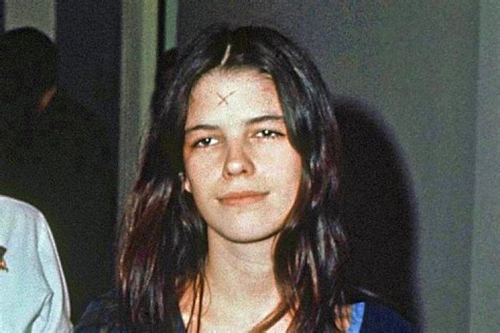 Leslie Van Houten Bio, Net Worth, Brother, Parole, Husband