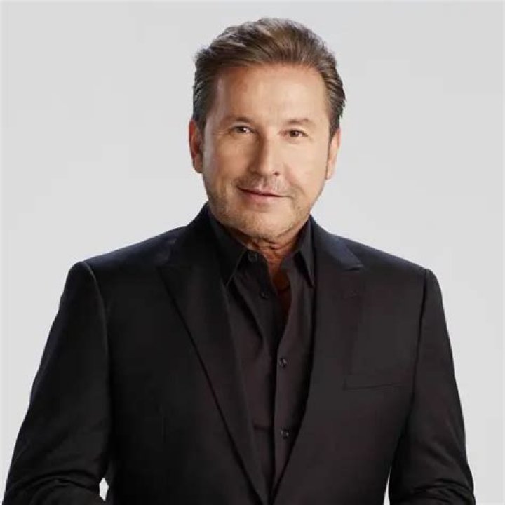 Mauricio Montaner Age, Wife, Net Worth, Height
