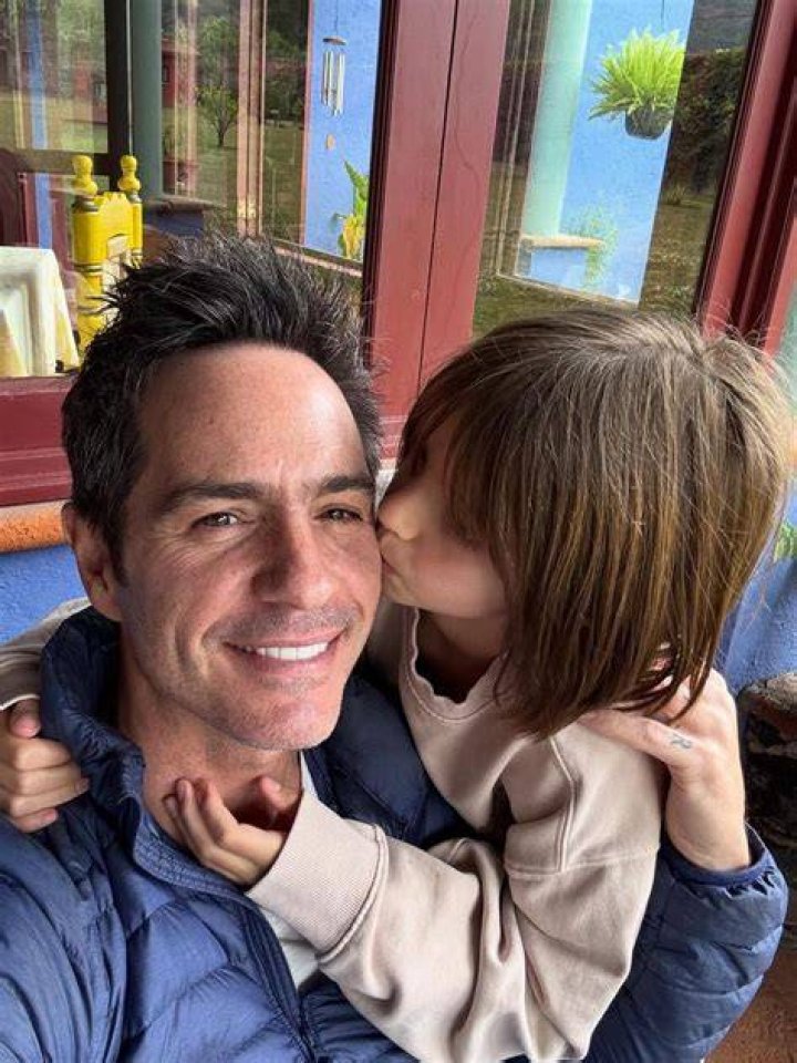Mauricio Ochmann celebra su cumplea&ntilde;os 42 con desgarrador mensaje
