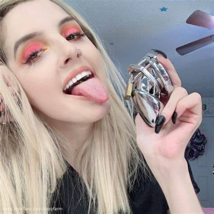 Nikki Nicole&rsquo;s Official Social Fan Page LoyalFans