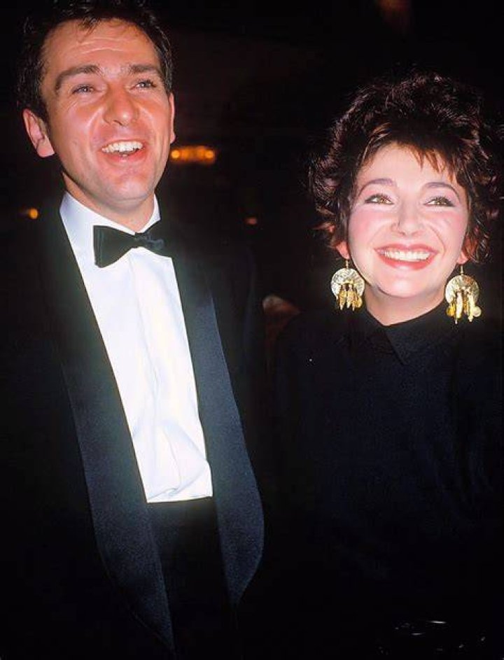 Peter Gabriel & Kate Bush Don&rsquo;t Give Up in the 80s