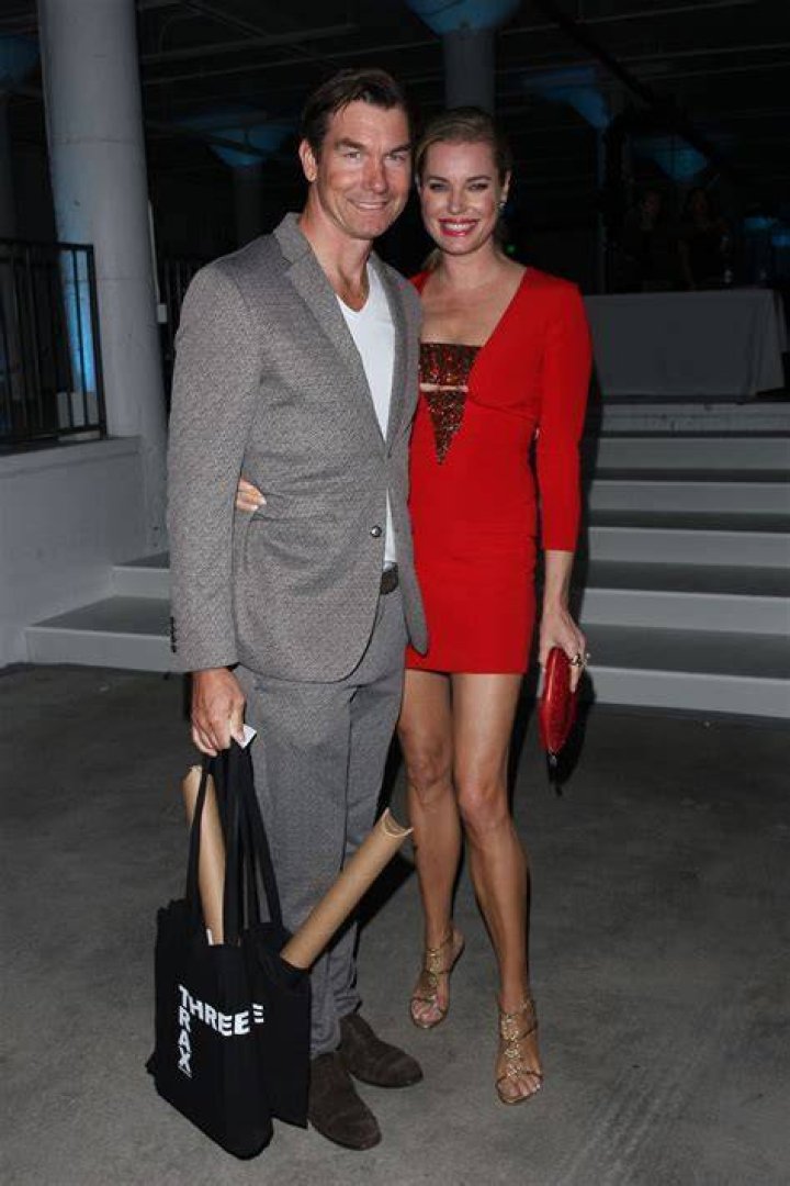 Rebecca Romijn and Jerry O'Connell Step out With Their Twin Daughters