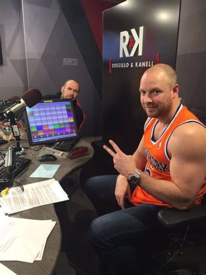 Ryen Russillo looks like your bro that swears he knows the next big dj