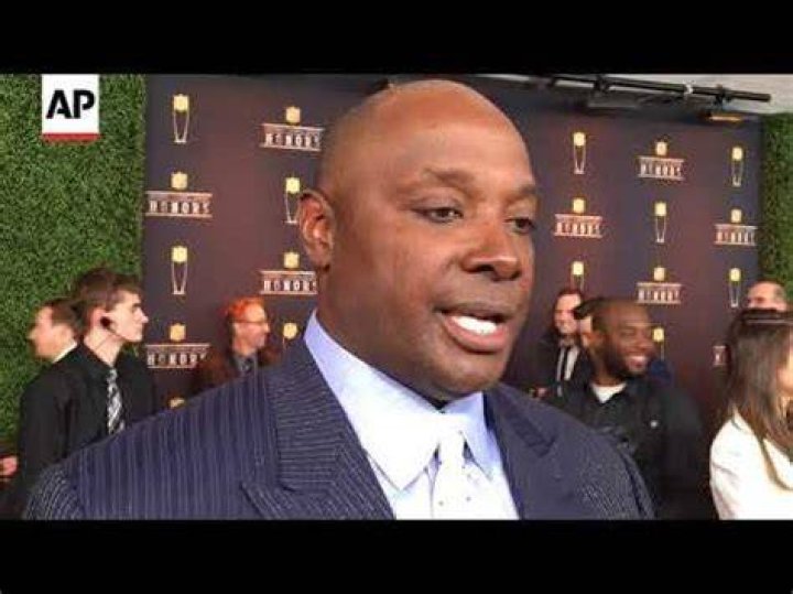 Sterling Sharpe Speaking Fee and Booking Agent Contact