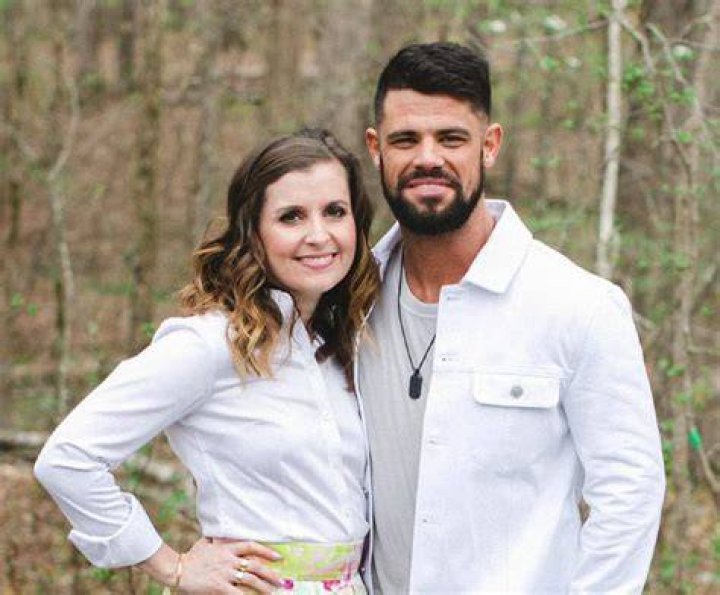 Steven Furtick Wife Holly Furtick Age, Book Club, Wiki famous