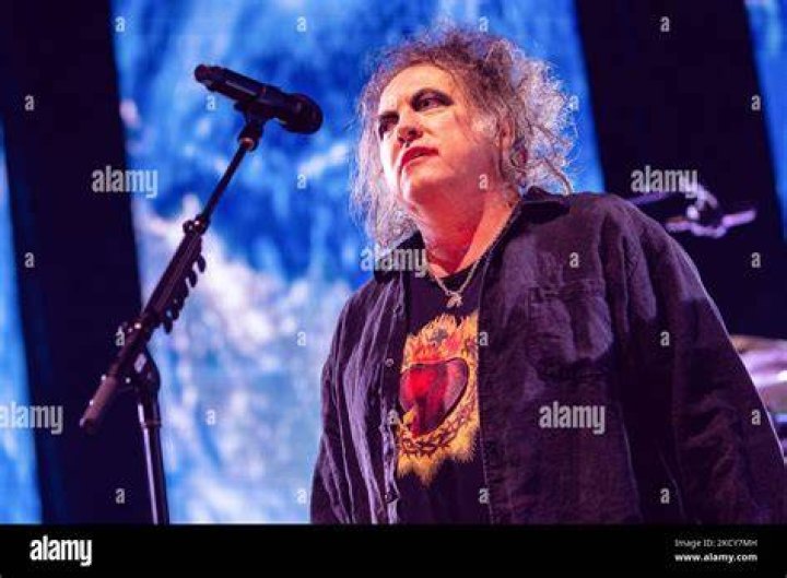 The Cure's Robert Smith on Rock Hall Induction 'I'm Fcking Old
