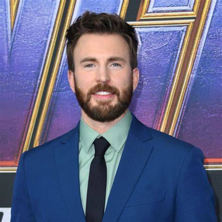 Unveiling Chris Evans' Height: A Comprehensive Exploration