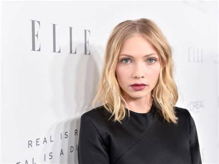 What happened to Tavi Gevinson? Bio Wife, Brother, Family