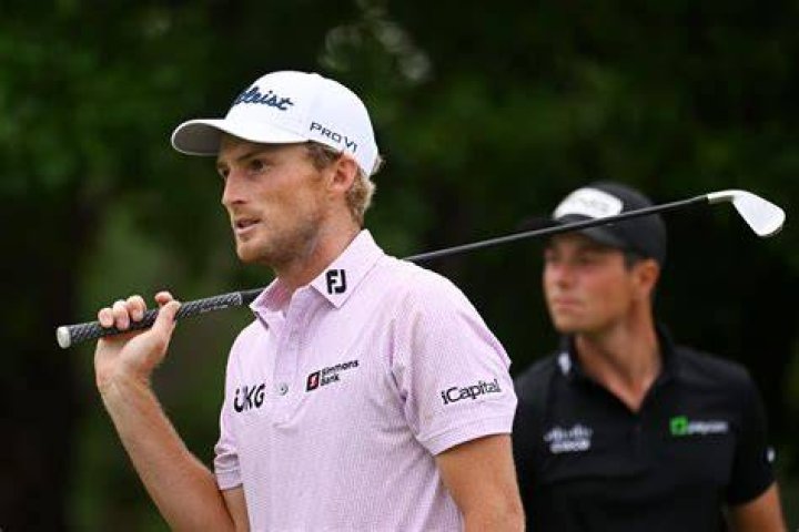 Will Zalatoris' fianc&eacute;e, Caitlin Sellers, posed curious question before win