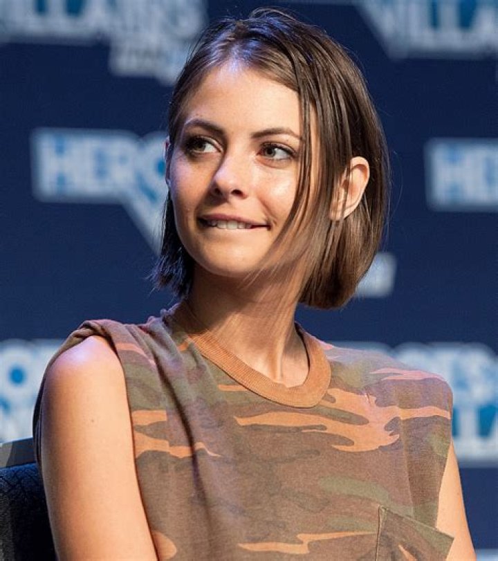 Willa Holland Measurements, Shoe, Bio, Net Worth, Relationship